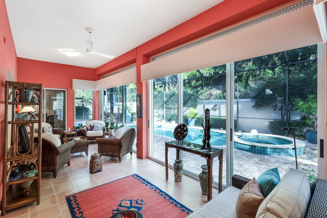 353 Carlton Pl, Naples, FL 34108