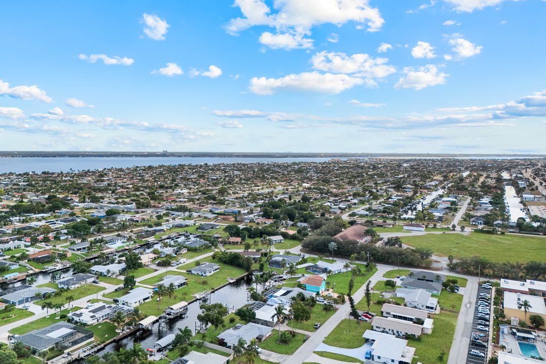 1621 SE 29th Terrace, Cape Coral, FL 33904