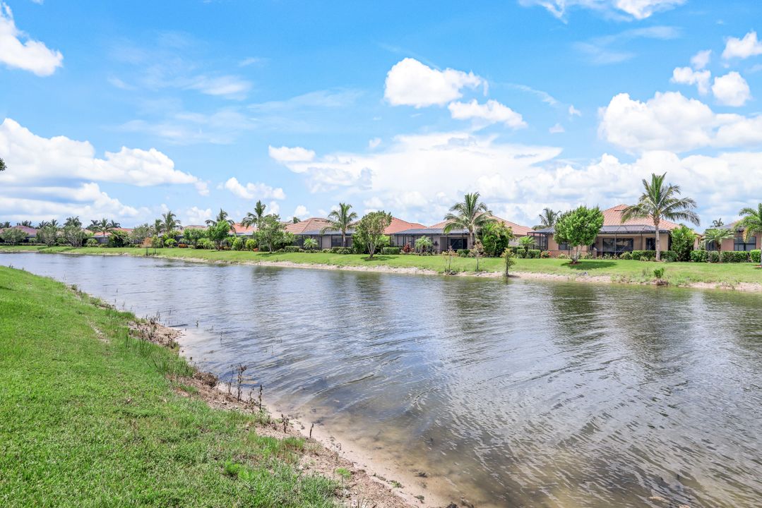 28102 Edenderry Ct, Bonita Springs, FL 34135