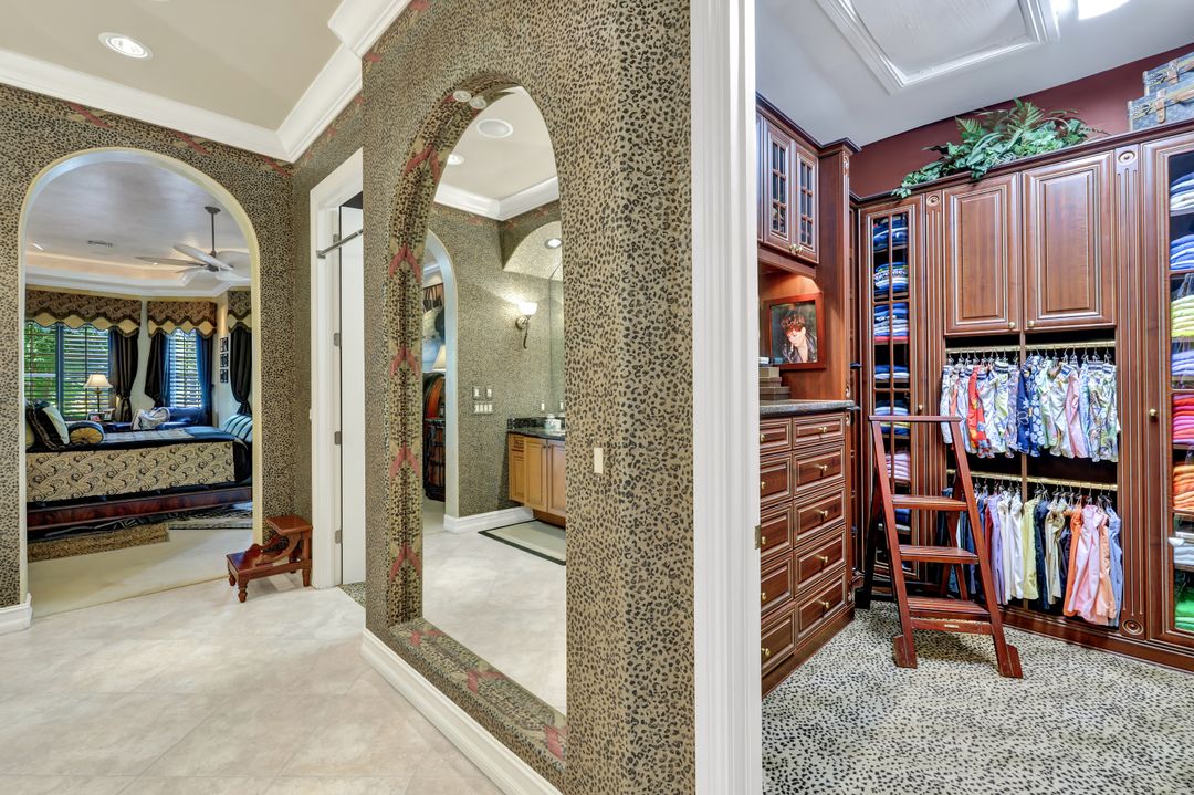 2743 Olde Cypress Dr, Naples, FL 34119