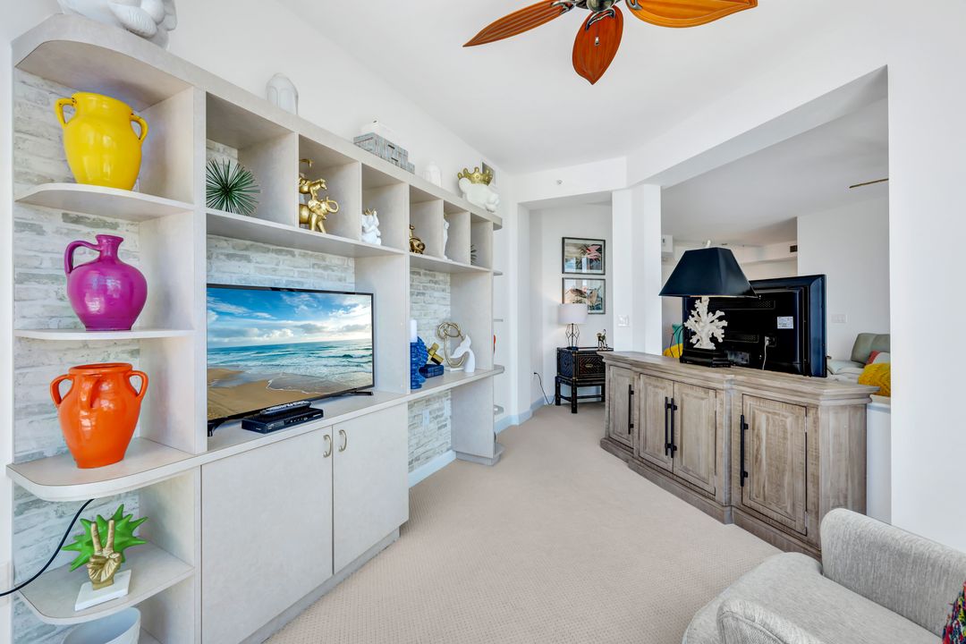 4255 Gulf Shore Blvd N  #103, Naples, FL 34103