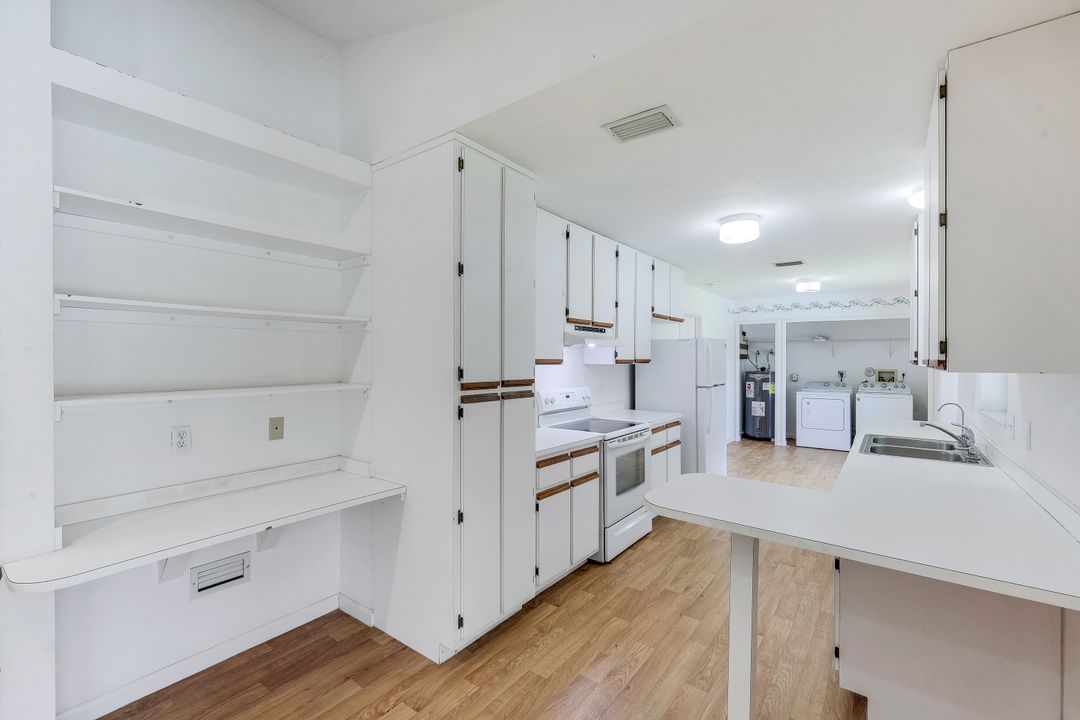 1961 Krape Rd, Naples, FL 34120