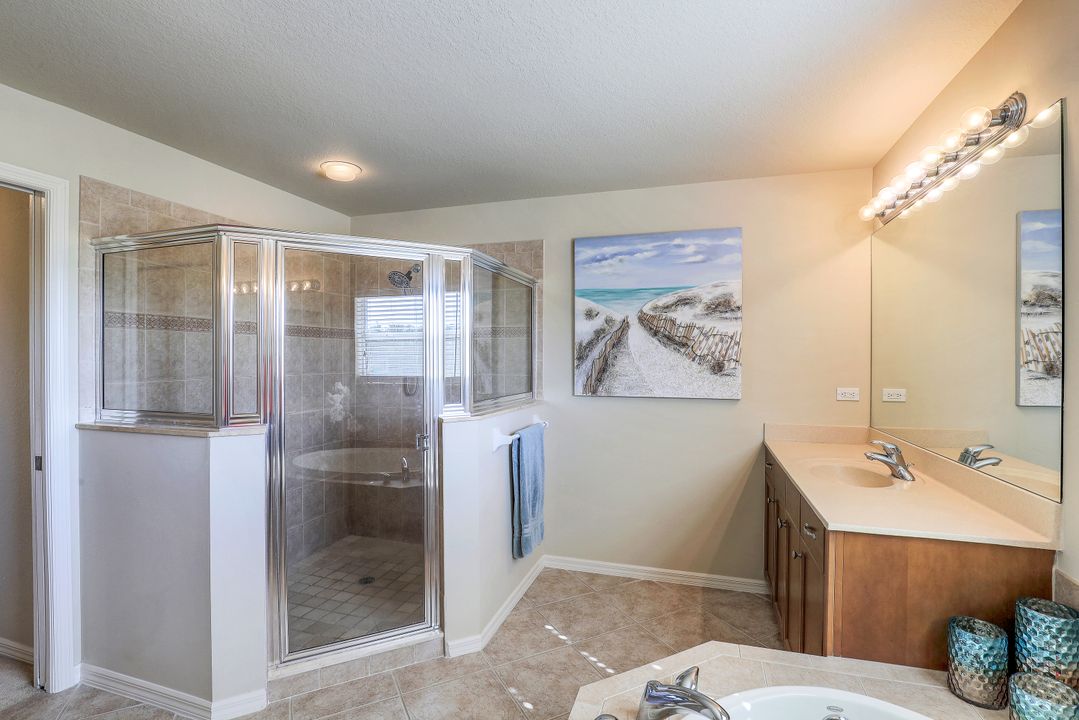 13600 Canolo Ct, Estero, FL 33928