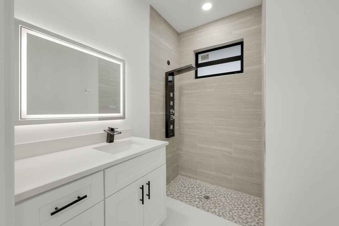 4321 NW 32nd St, Cape Coral, FL 33993