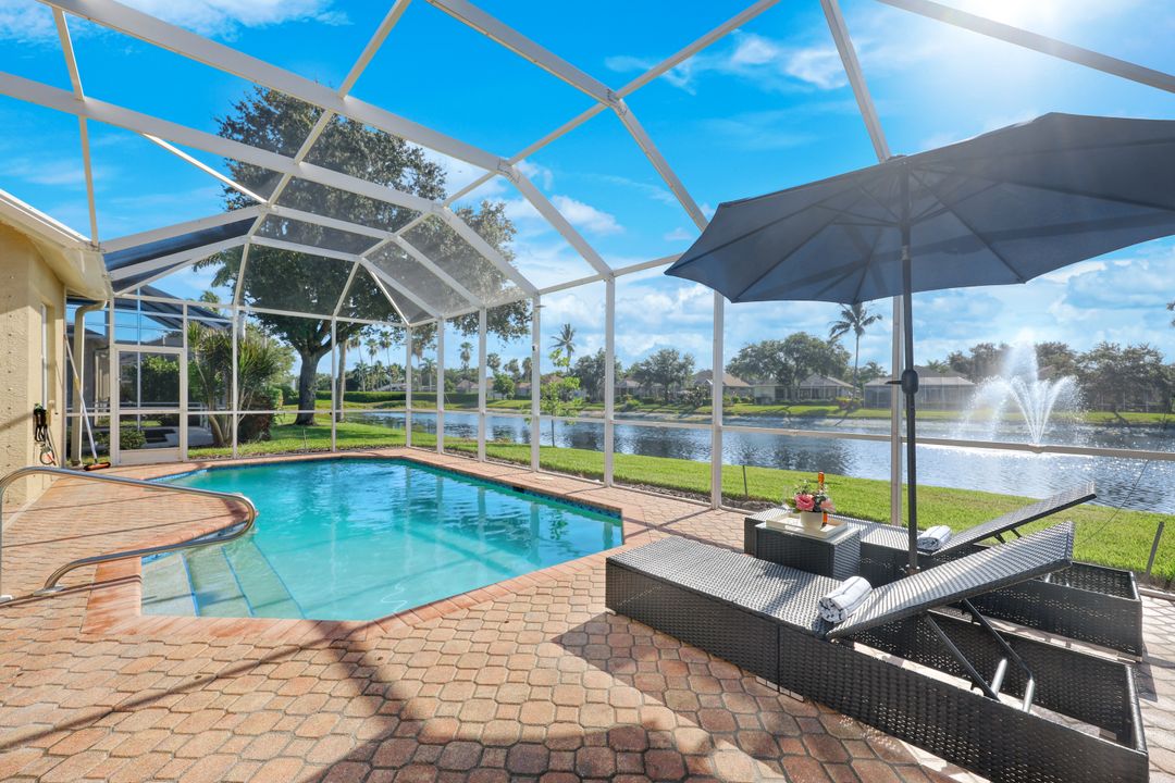 8700 Ibis Cove Cir, Naples, FL 34119