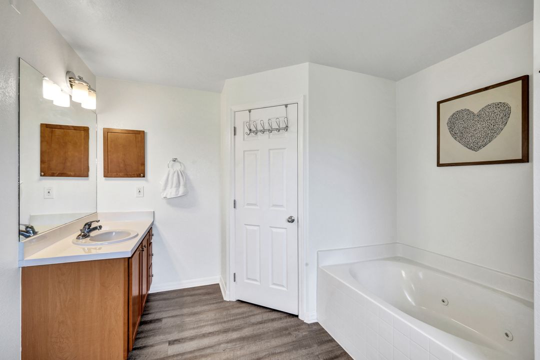 4414 Garden Blvd, Cape Coral, FL 33909