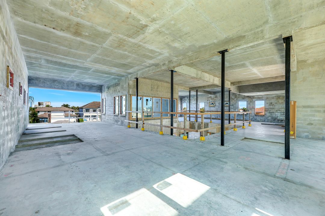 415 Seabee Ave, Naples, FL 34108