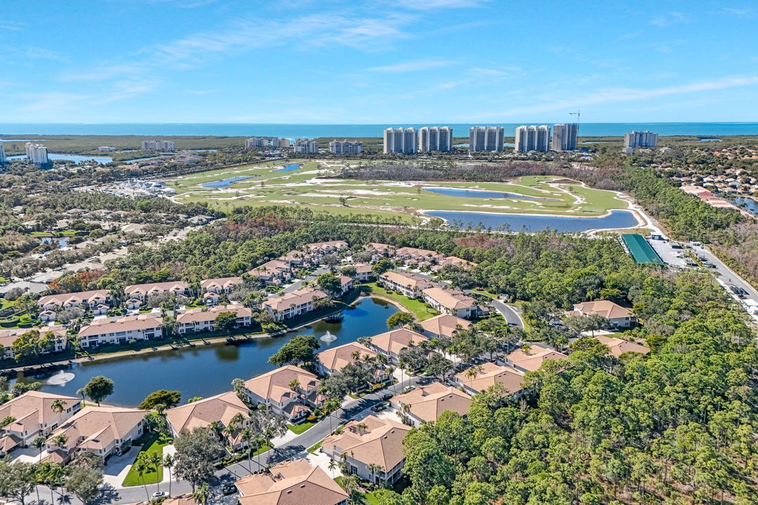 905 Carrick Bend Cir #201, Naples, FL 34110