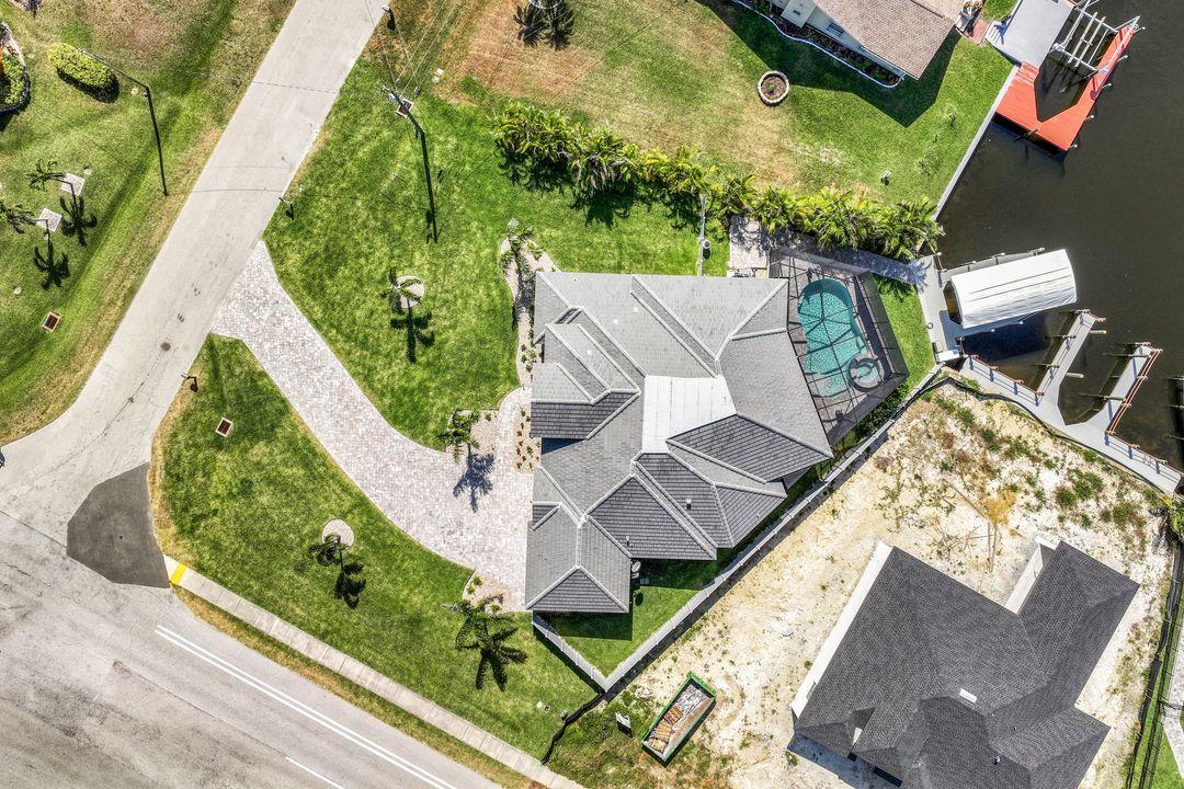 3518 Oasis Blvd, Cape Coral, FL 33914