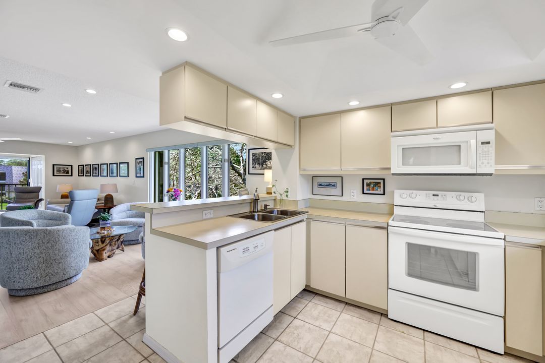 1601 Spoonbill Ln #Unit C, Naples, FL 34105