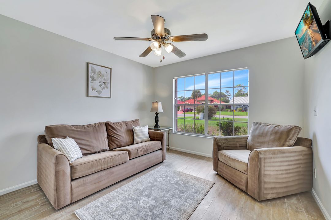 5859 Westbourgh Ct, Naples, FL 34112