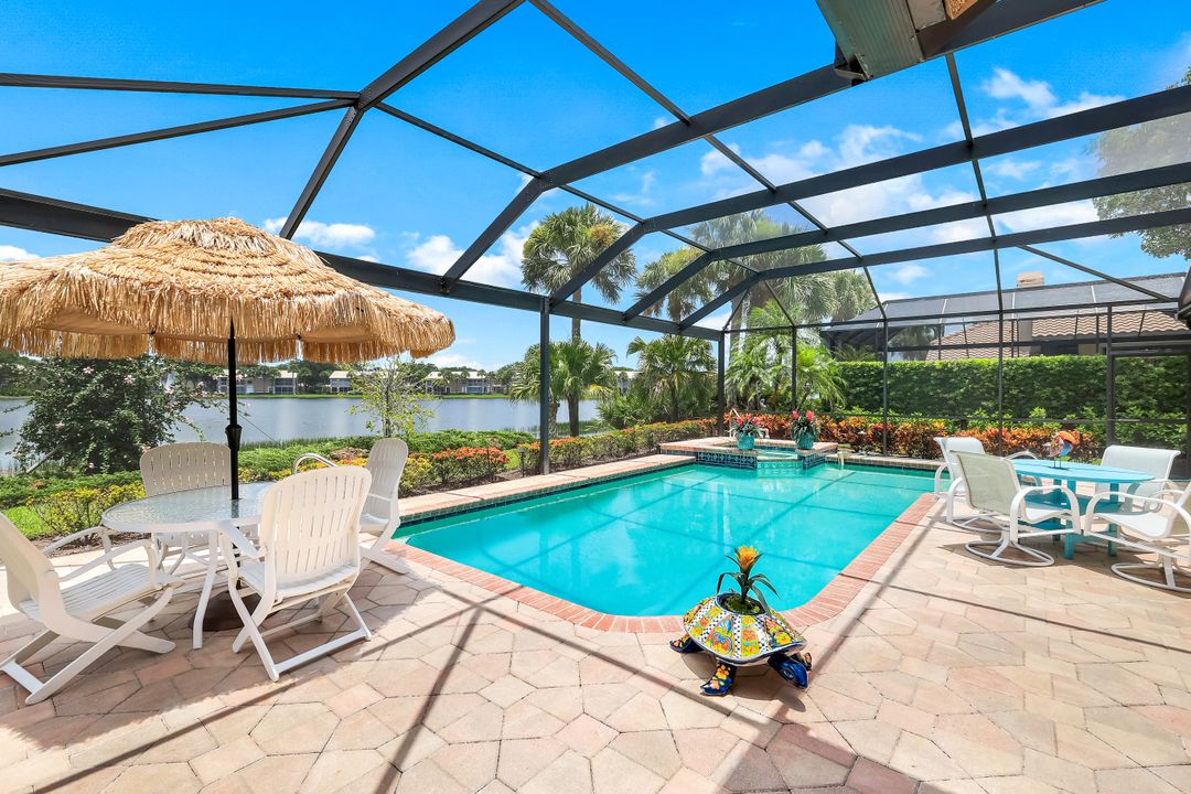 3760 Lakemont Dr, Bonita Springs, FL 34134