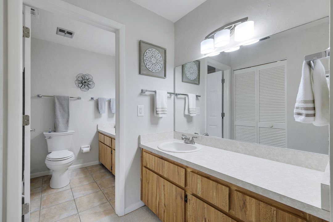960 Palm View Dr #209, Naples, FL 34110