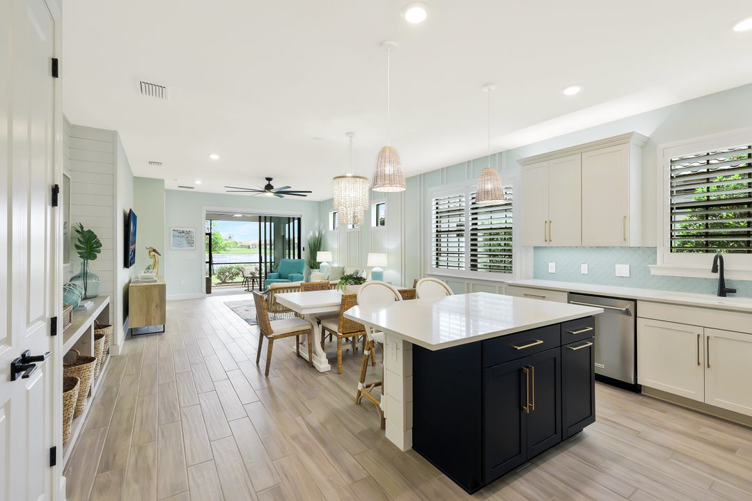 12401 Canal Grande Dr, Fort Myers, FL 33913