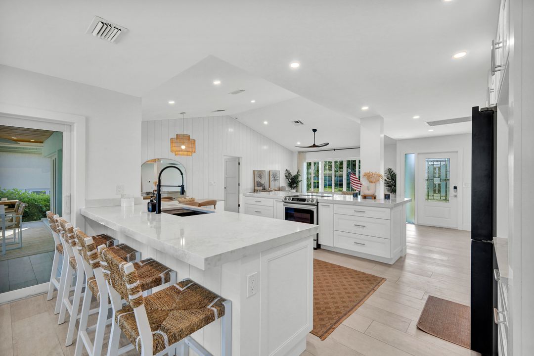 634 Bimini Ave, Marco Island, FL 34145