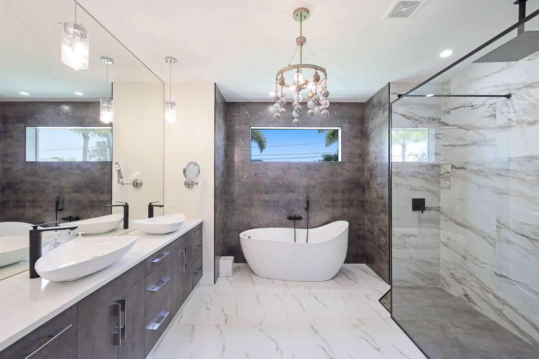 309 SW 47th St, Cape Coral, FL 33914