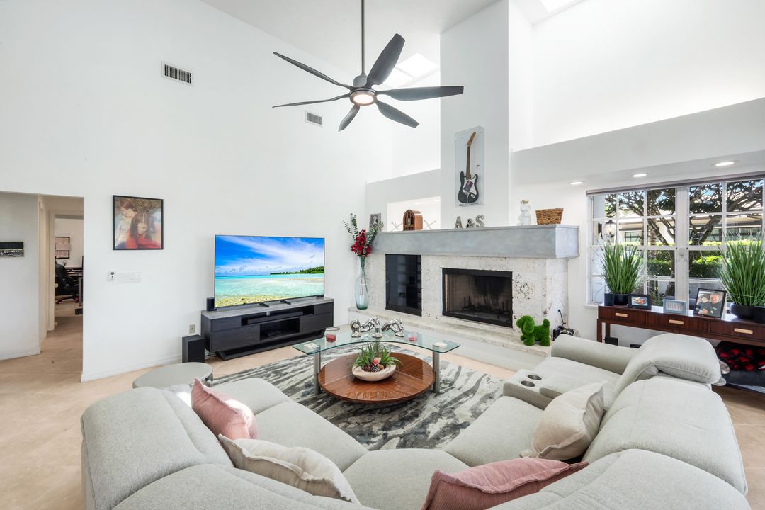 4401 Pond Apple Dr S, Naples, FL 34119