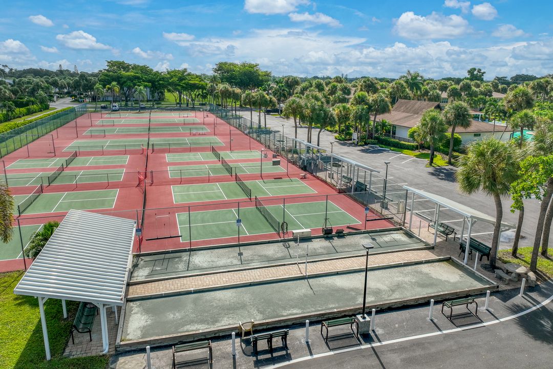 4038 Northlight Dr #1506, Naples, FL 34112