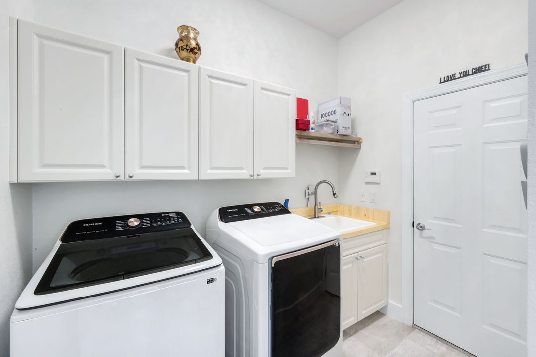 22660 Fairlawn Ct, Estero , FL 34135
