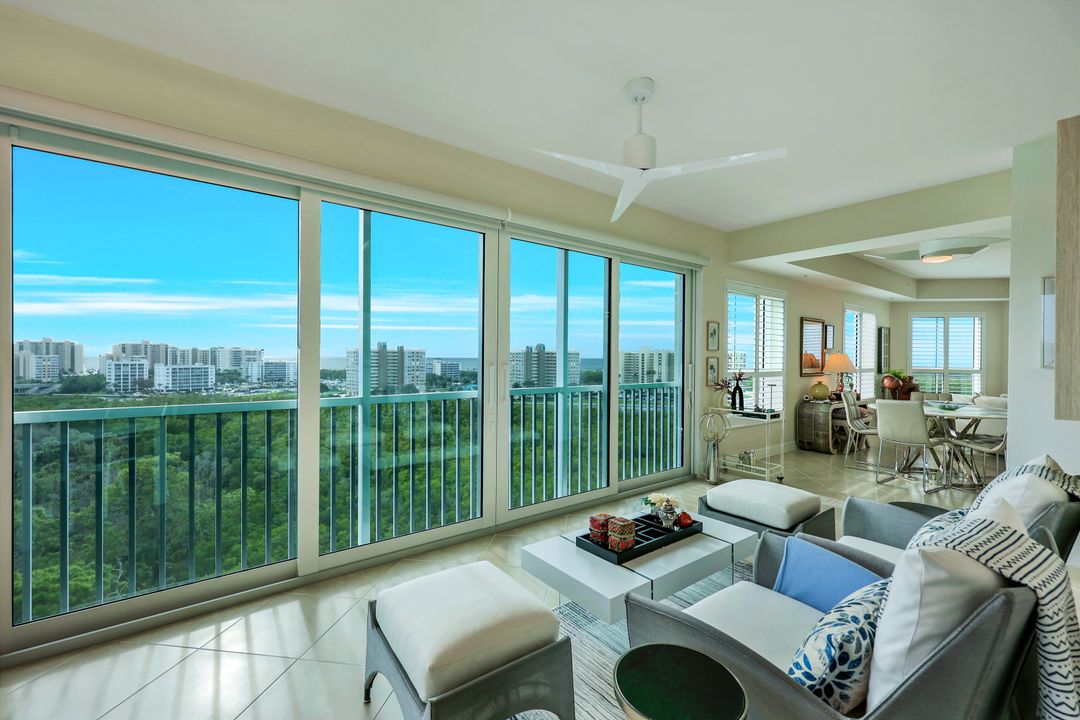 295 Grande Way #801, Naples, FL 34110