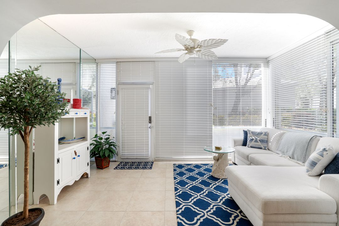 5801 Glencove Dr #503, Naples, FL 34108