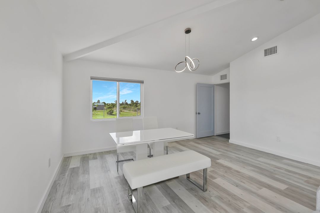 4044 62nd Ave NE, Naples, FL 34120