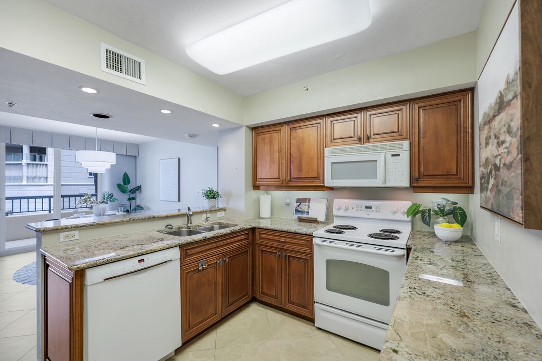 990 Cape Marco Dr  #208, Marco Island, FL 34145