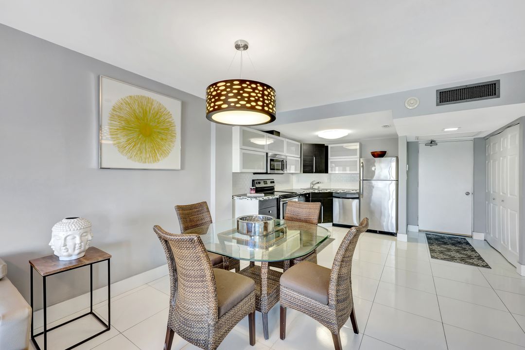 1 Bluebill Ave #503, Naples, FL 34108