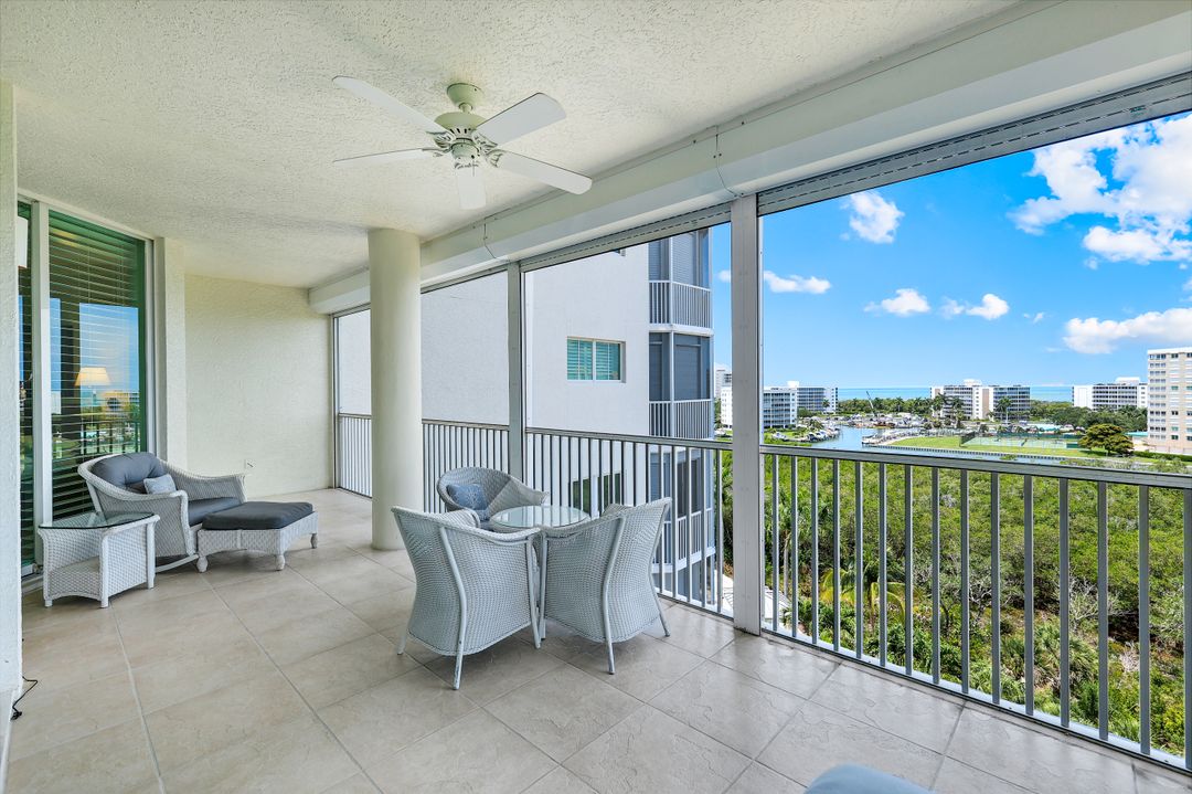 315 Dunes Blvd #707, Naples, FL 34110