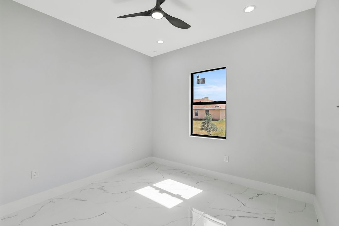 3013 59th St W, Lehigh Acres, FL 33971