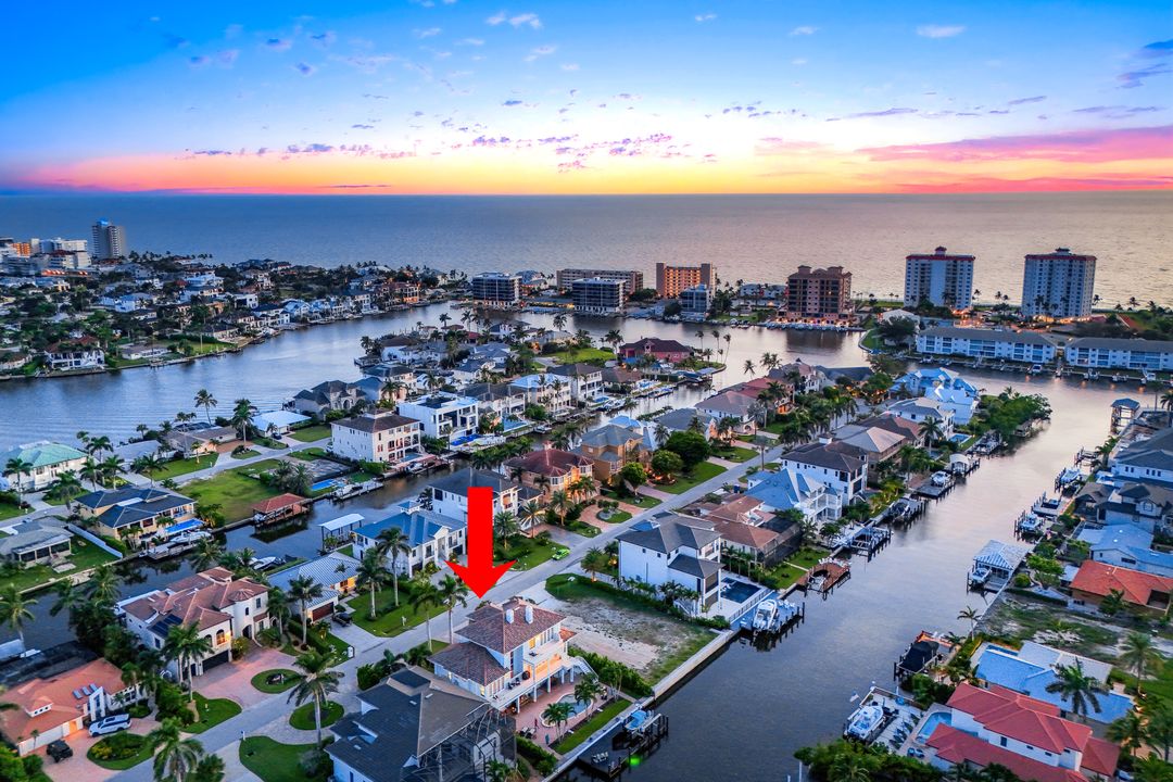 273 Egret Ave, Naples, FL 34108