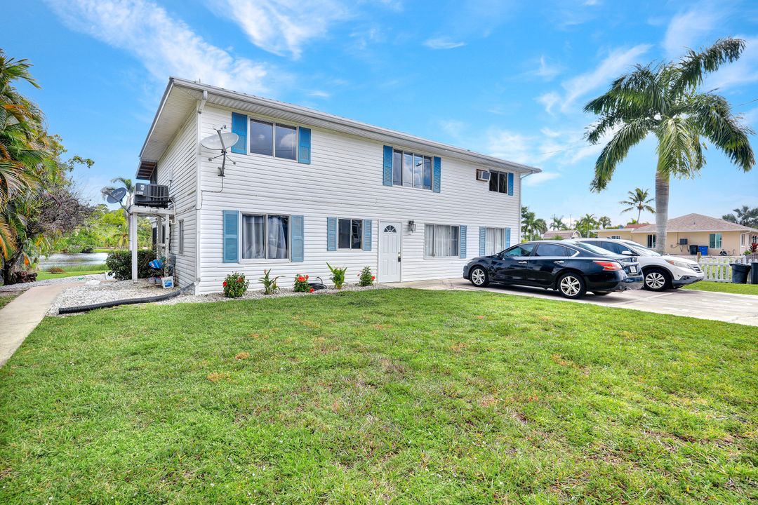 3940 Bennett Ln, Bonita Springs, FL 34134