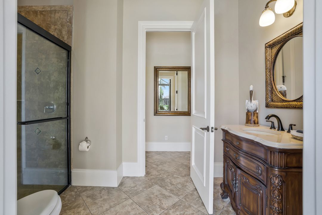 541 Taylor Ct, Marco Island, FL 34145