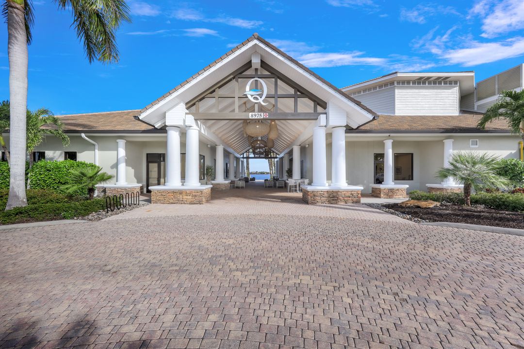 8950 Weathered Stone Dr, Naples, FL 34120