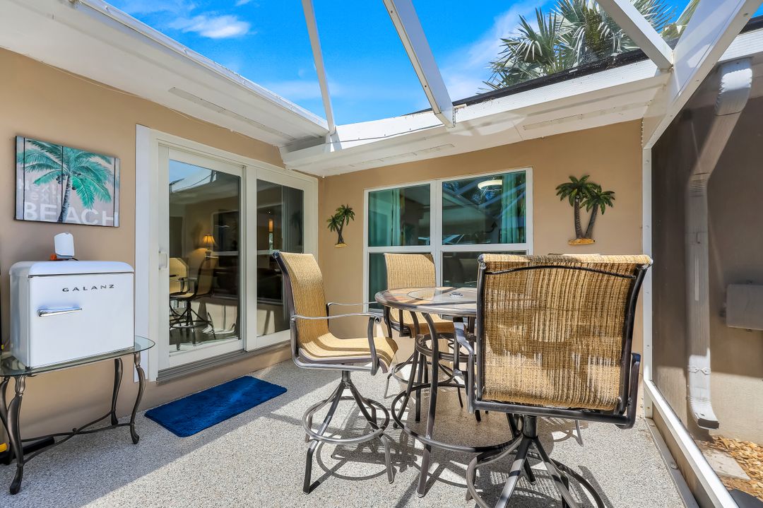 130 Greenbrier St, Marco Island, FL 34145