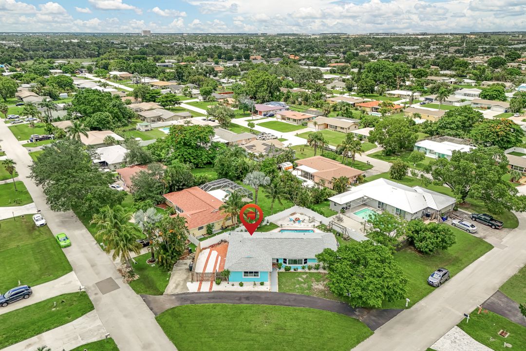 1683 S Hermitage Rd, Fort Myers, FL 33919