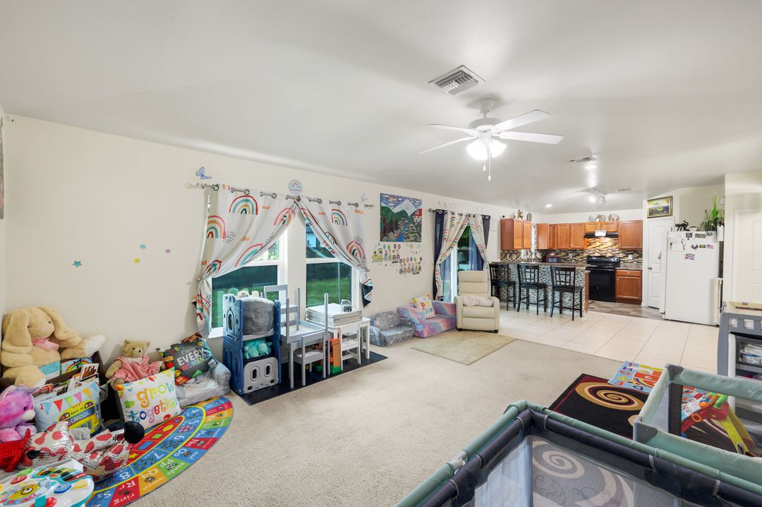 749 Chemstrand St E, Lehigh Acres, FL 33974