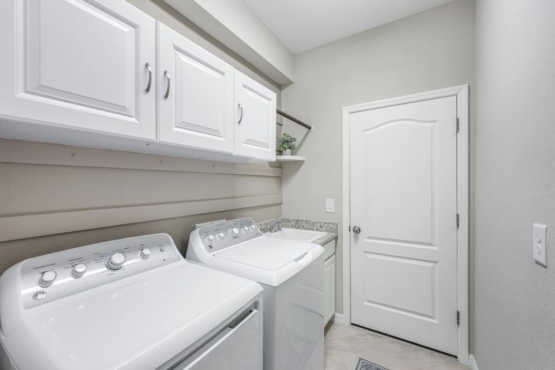 19302 Elston Wy, Estero, FL 33928