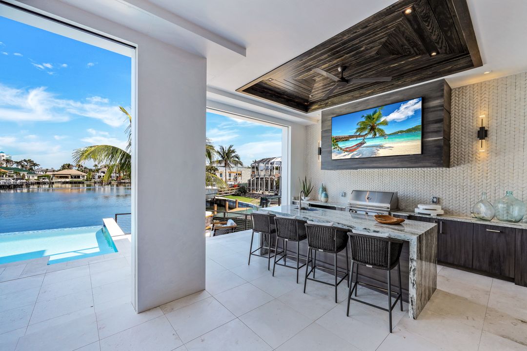 403 Neapolitan Way, Naples, FL 34103