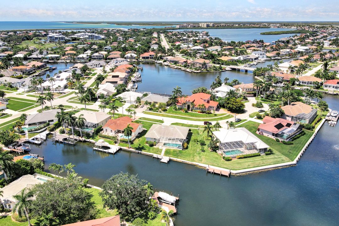 421 Cottage Ct, Marco Island, FL 34145