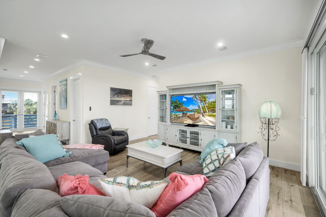 1376 Jamaica Dr, Sanibel, FL 33957