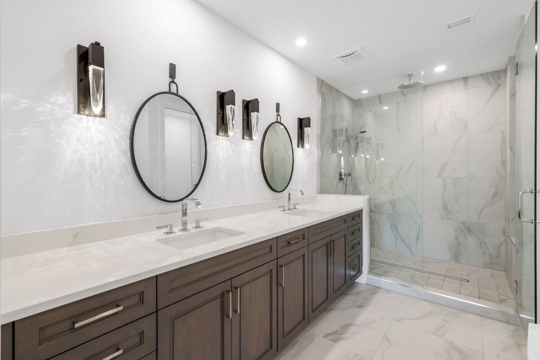 1130 3rd Ave S, Naples, FL 34102