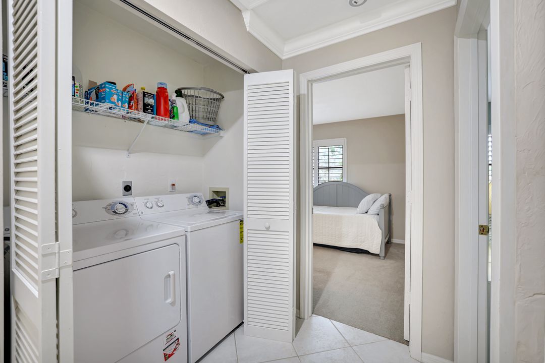 6525 Valen Way #D302, Naples, FL 34108