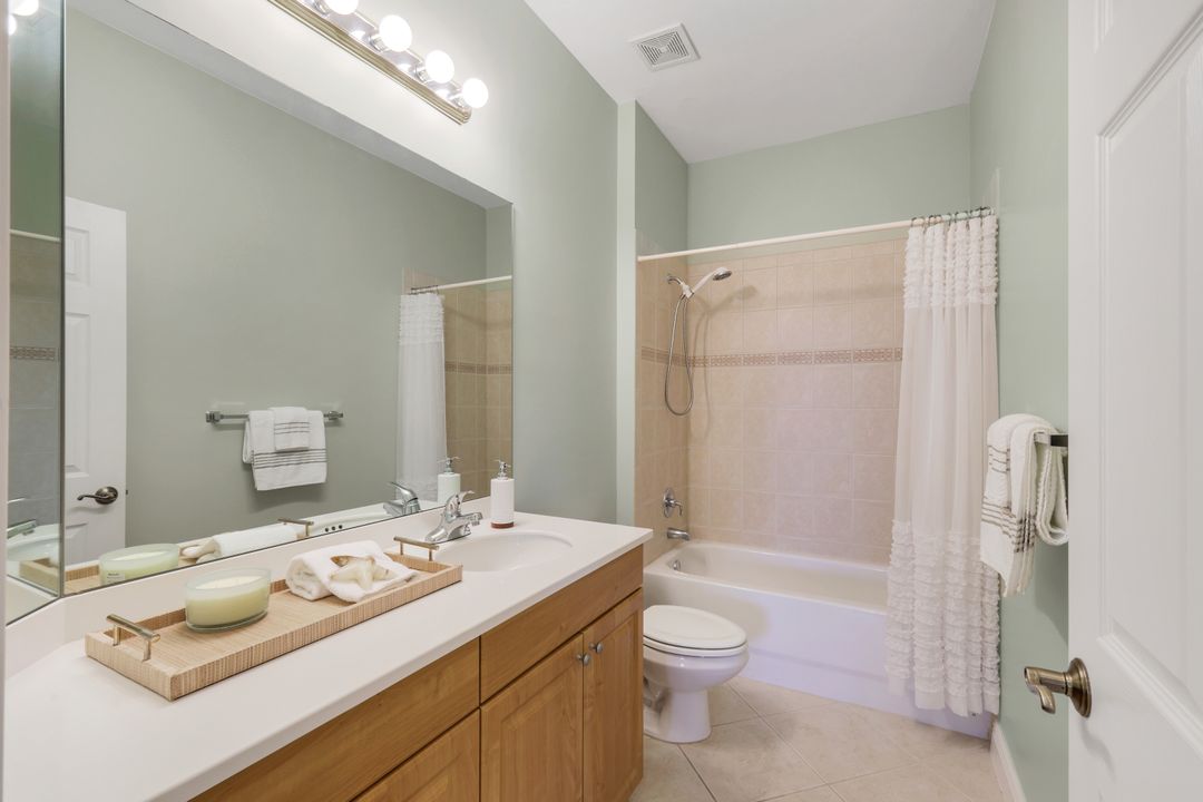 5600 Chelsey Ln #201, Fort Myers, FL 33912