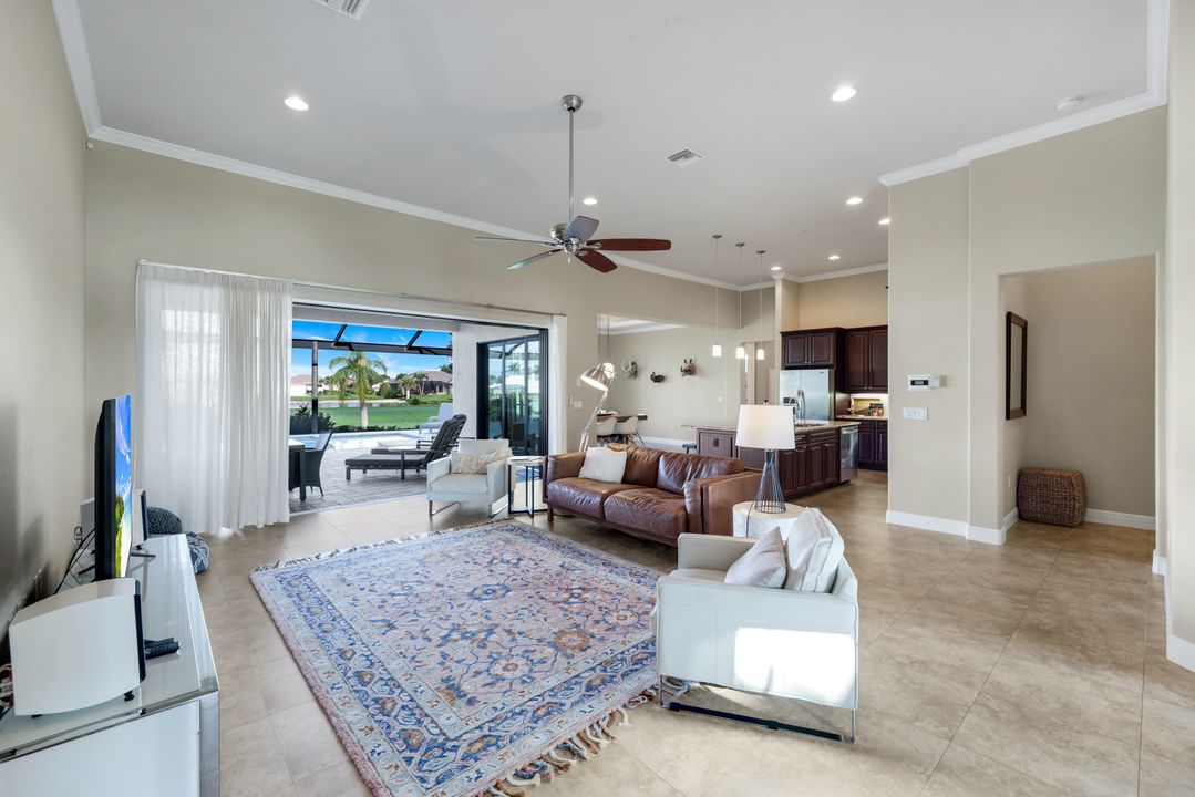 11899 King James Ct, Cape Coral, FL 33991