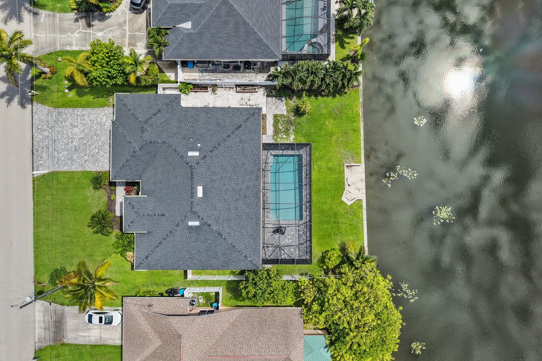 2126 NE 2nd St, Cape Coral, FL 33909