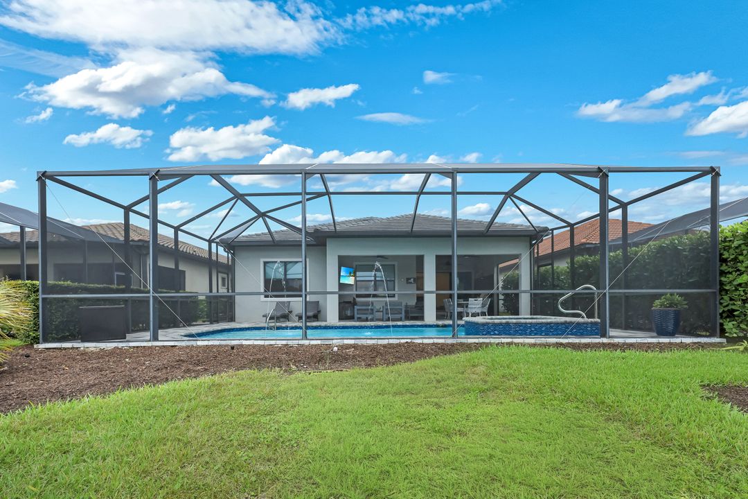 9405 Whooping Crane Wy, Naples, FL 34120