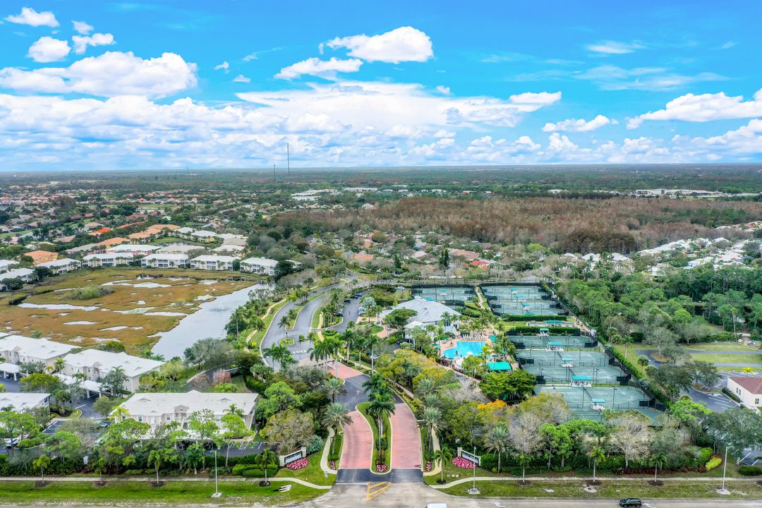 1118 Sweetwater Ln #1301, Naples, FL 34110