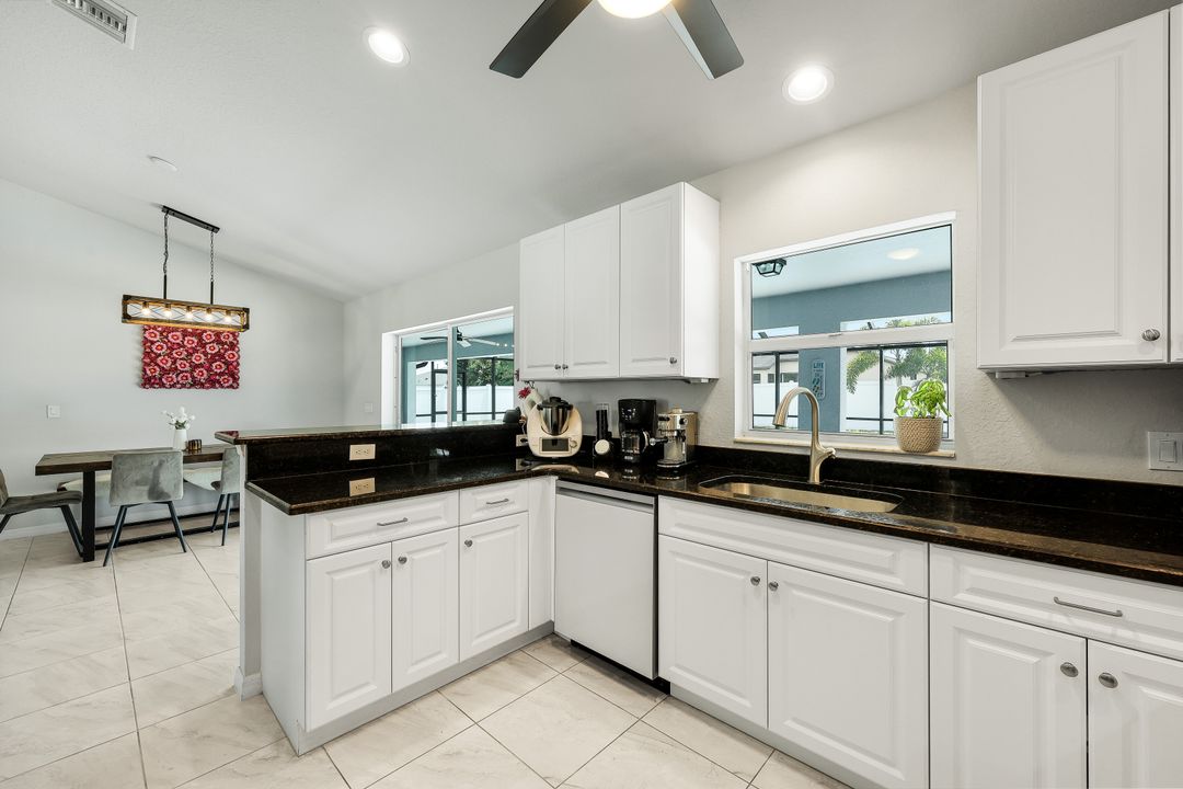 2118 SW 12th Terrace, Cape Coral, FL 33991