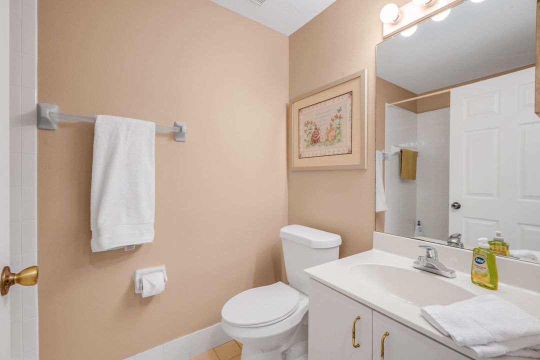 6384 Huntington Lakes Cir #103, Naples, FL 34119